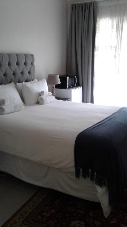 Vinolux Guest House Мтхатха Екстериор снимка