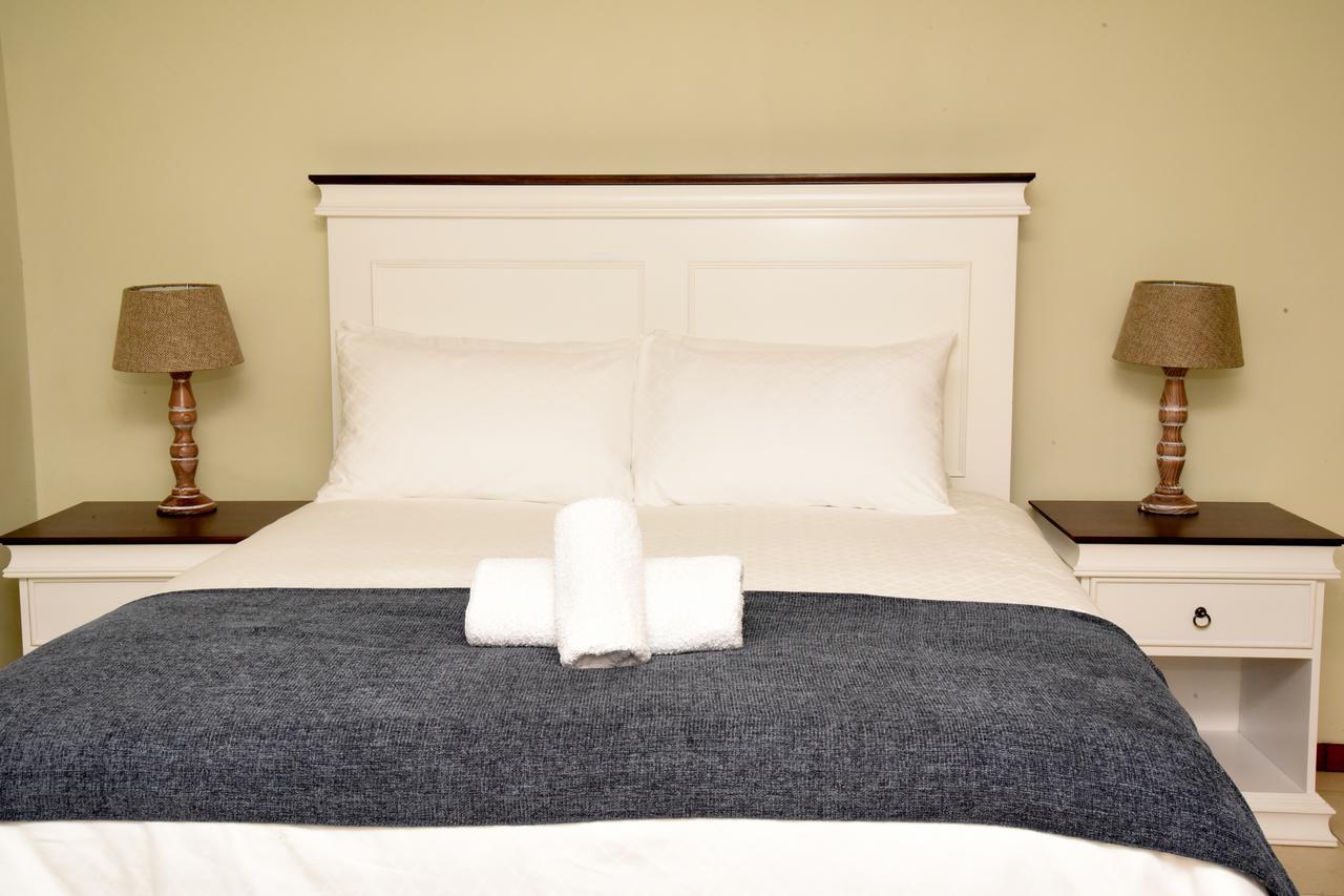 Vinolux Guest House Мтхатха Екстериор снимка