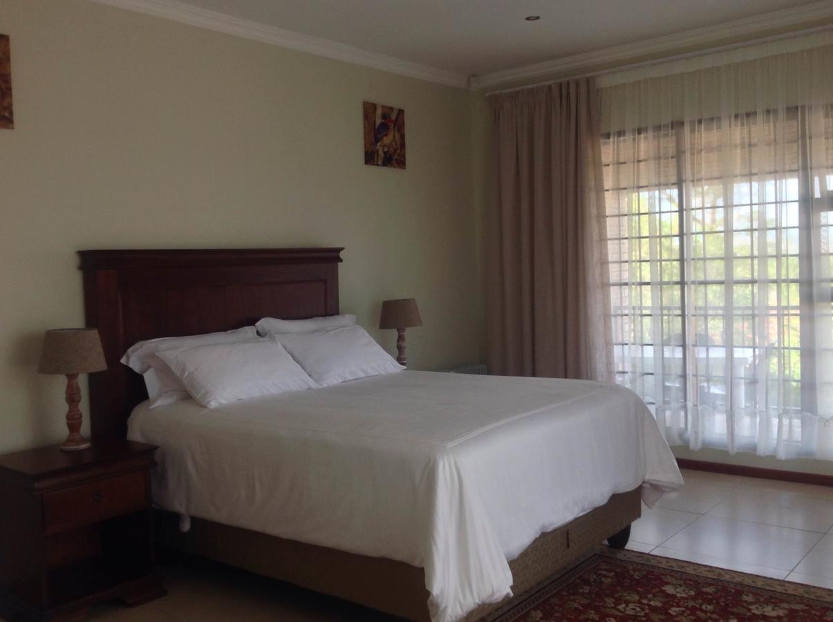 Vinolux Guest House Мтхатха Екстериор снимка